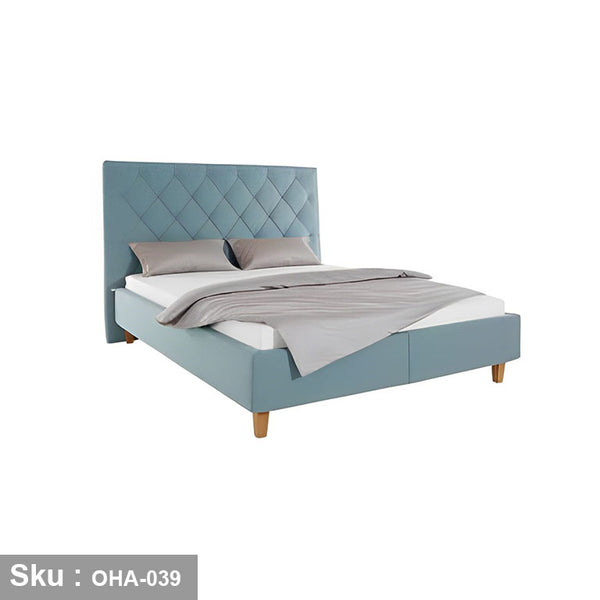 Red beech wood bed - OHA-039