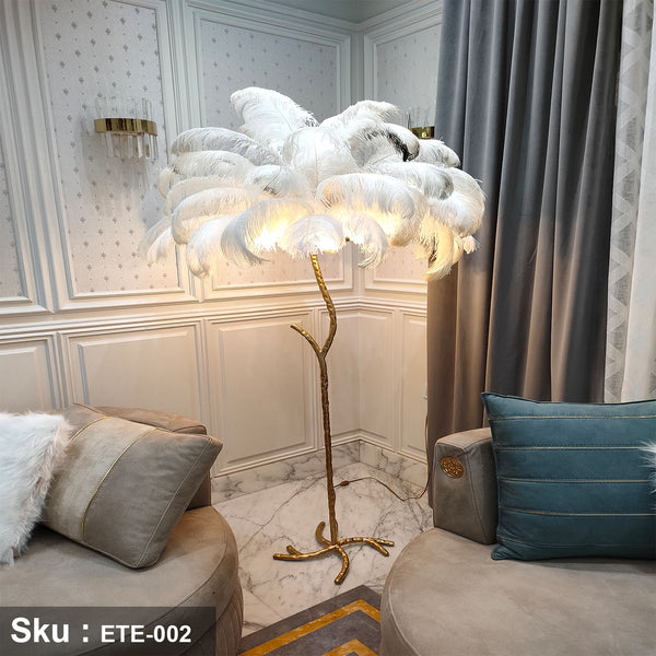 Large Natural Ostrich Feather Floor Lamp - ETE-002